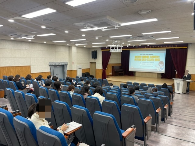 (2022.11.8.) 놀이와 배움을 지원하는 유치원 공간 디자인 동향(1~2기) 썸네일